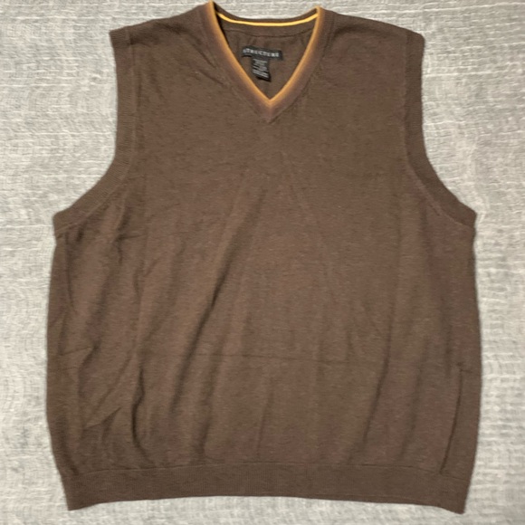 3/$20 Men’s STRUCTURE Brown Sleeveless Sweater Vest Size EXTRA LARGE - Picture 2 of 8